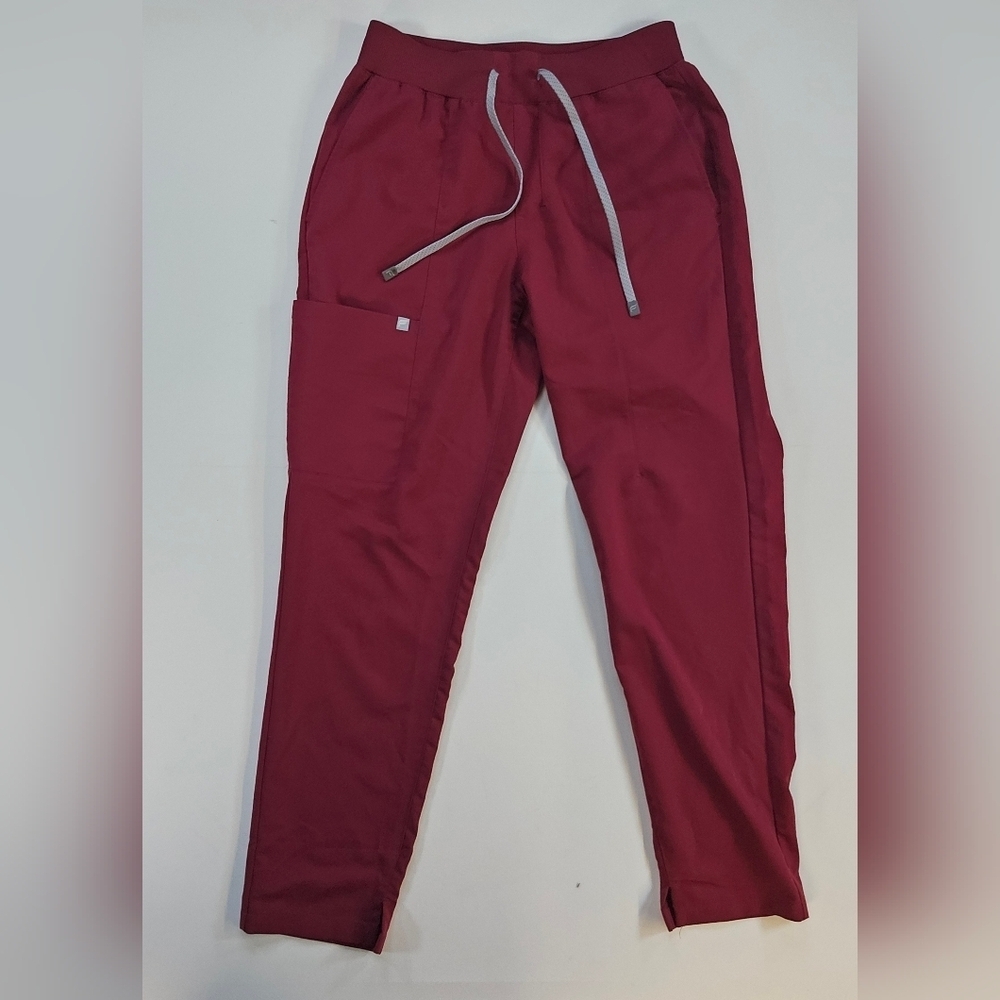 Fabletics Feel Good Performance Red Scrub Pants Women's Size Small